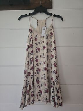 Hollister Cream Floral Lace-Trim Cami with Blue and Pink Blooms XS